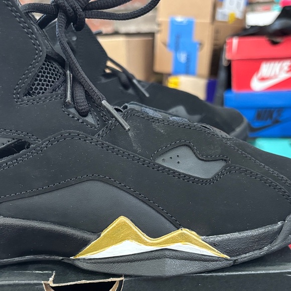 Jordan True Flight GS 343795-017 Black Merallic Gold Kids 6Y Fits Women Size 7.5
